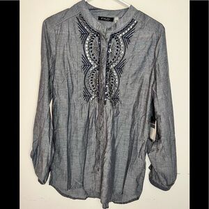 NWT Fylo Ladies Shirt with Beaded front Size Small